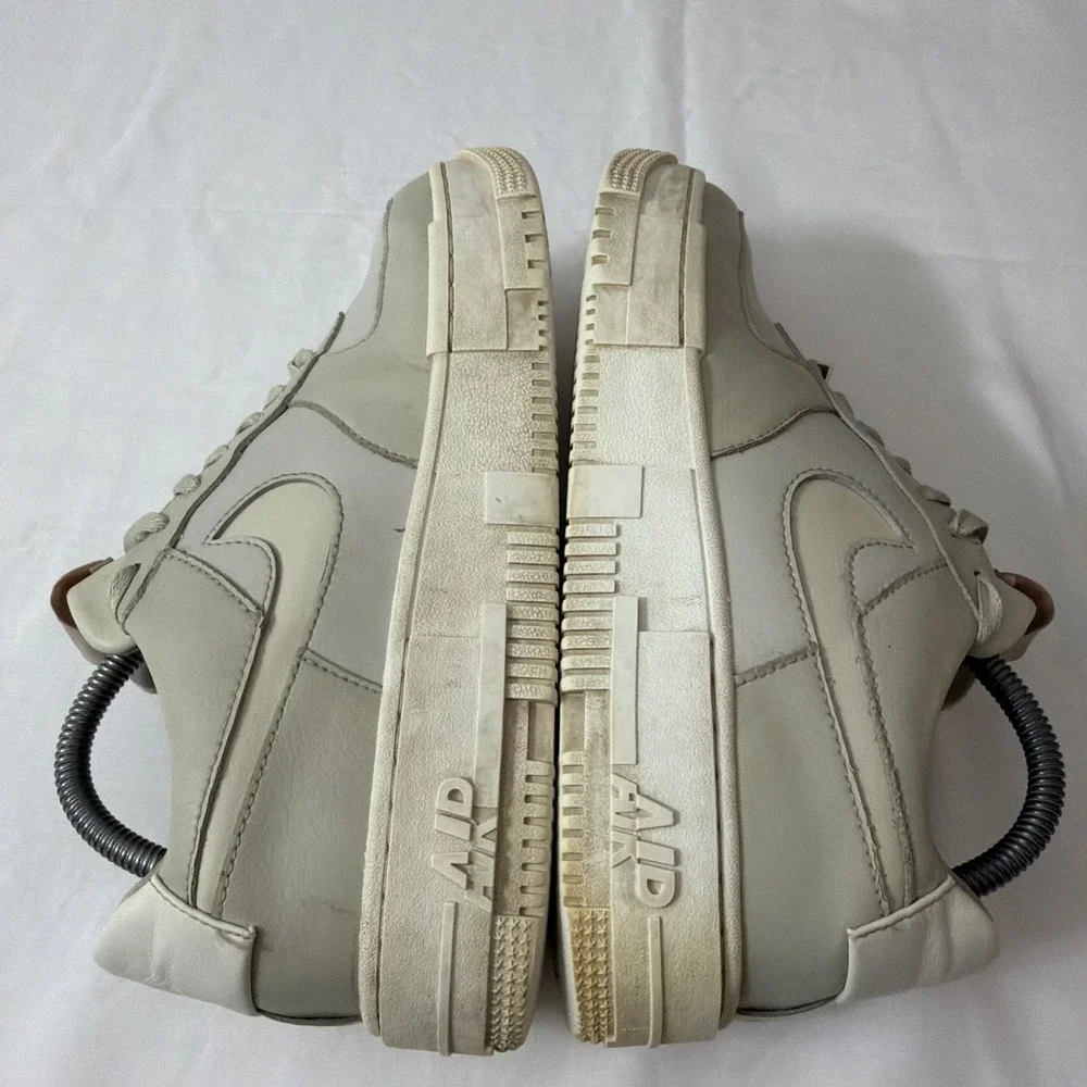 Women's Nike‎ Air Force 1 Pixel Light Stone Grey Size 9.5 Casual Gym Shoes Fit